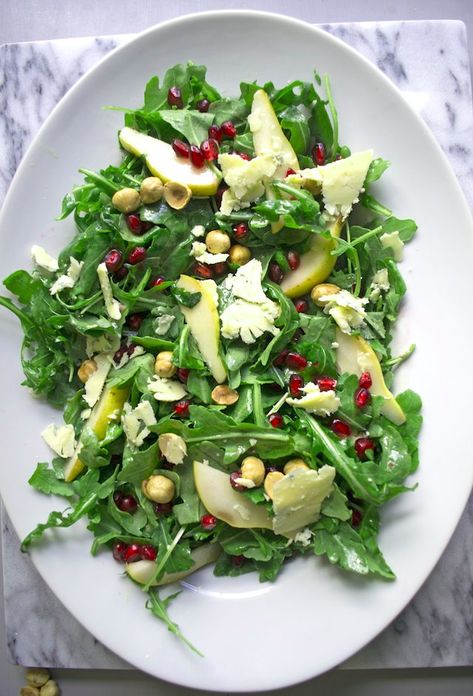 Pear And Stilton Salad, Hazelnut Recipes, Winter Salads, Fancy Salads, Stilton Cheese, Champagne Vinaigrette, Christmas Salads, Vegetable Rice, Fall Cooking