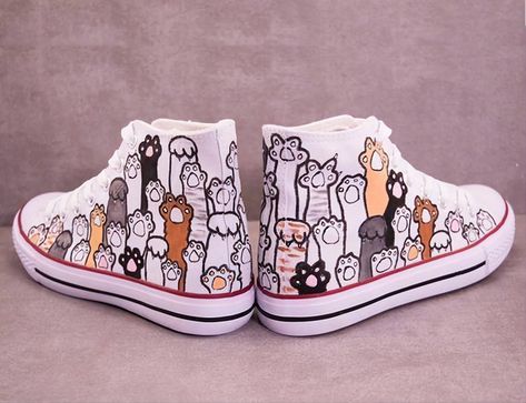 Canvas Shoes Diy, Painted Shoes Diy, Custom Sneakers Diy, Custom Painted Shoes, Custom Shoes Diy, Diy Sneakers, Painted Sneakers, Creative Shoes, Cat Shoes