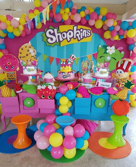 Shopkins Birthday Party Dessert Table and Decor @maelifiestas Trolls Craft, Shopkins Birthday Party Decoration, Shopkins Birthday Party Ideas, Shopkins Invitations, Shopkins Party Decorations, Shopkins Bday, Birthday Party Dessert Table, Shopkins Birthday Party, Girl Parties