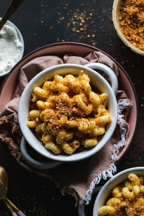 Thanksgiving Sidedish, Creamy Cheese Sauce, Water Magic, Easy Mac And Cheese, Cream Pasta, Homemade Ramen, Pasta Water, Dinner Sides, Creamy Cheese