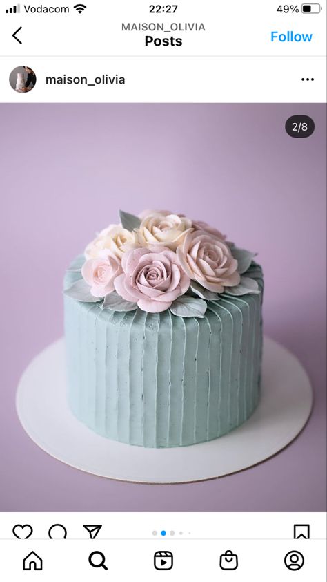 Unisex Cake Design For Adults, Cake Designs Mom Birthday, Pretty Cakes For Women Birthdays Simple, Simple Elegant Cakes Birthday, Simple Floral Cake Design, 4 Inch Cake Designs, Simple Flower Cake Design, Simple Beautiful Cakes, Simple Fondant Cake Design