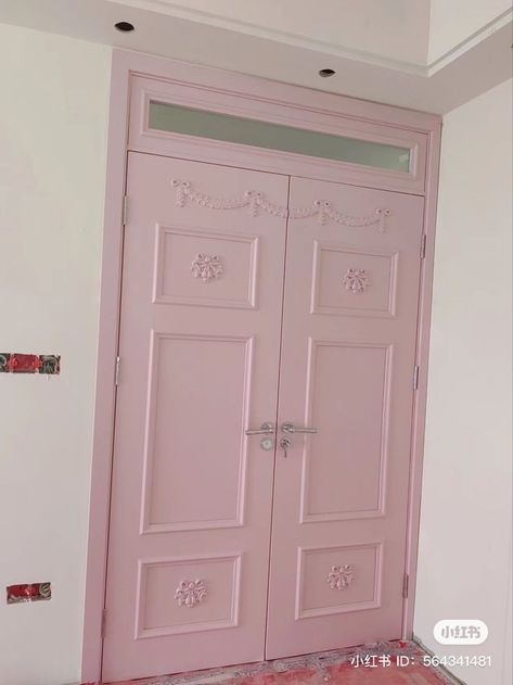 /ᐠ - ˕ -マ (@lovesickdoe) on X Pink Door Aesthetic, Pink Closet Doors, Coquette Door, Pink Doors, Yellow Kitchen Cabinets, Pink Closet, Dekorasi Kamar Tidur, Pastel Room, Yellow Kitchen