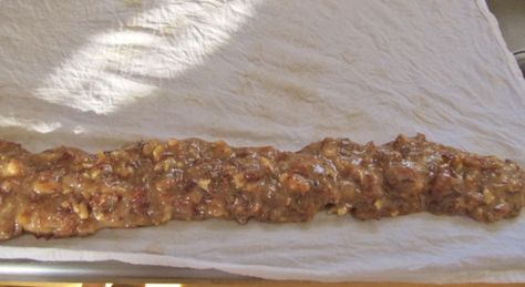 Date Nut Roll Recipe, Date Roll, Nut Roll Recipe, Date Loaf, Date Rolls, Nut Loaf, Nut Rolls, Candy Recipes Homemade, Christmas Candy Recipes