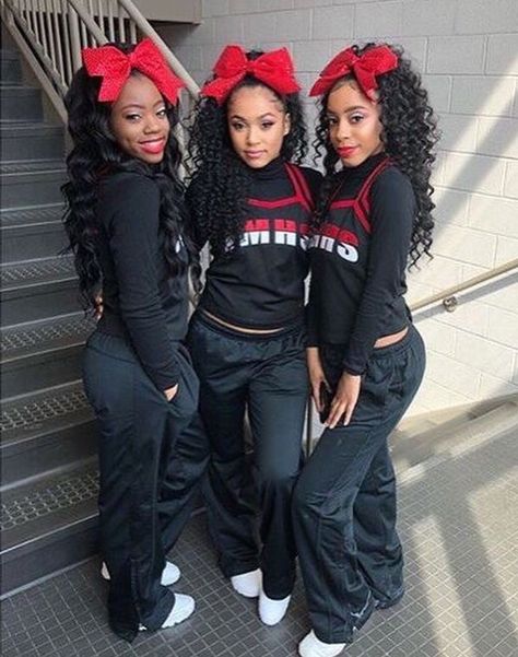 Dance Team Clothes, Dance Team Uniforms, Cheer Dance Routines, Black Cheerleaders, Dance Uniforms, Cheerleading Photos, Bestie Outfits, Squad Outfits, Cute Cheerleaders