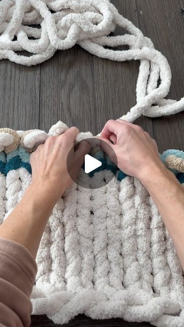 Handmade Chunky Knit Blankets on Instagram: "One of my most purchased blankets is the Coastal Comfort! Minimalist meets beach 🏝️  • • • #handknitblanket #chunkyknitblanket #chunkyblankettutorial #chenilleblanket #babyblanket #homedecor #diyhomedecor #handmadeblanket #etsycreatorco" Hand Knit Chunky Blanket, Chunky Crochet Throw Blanket, Knit Chunky Blanket, Chunky Crochet Throw, I Remember Everything, Southwest Sunset, Chunky Blankets, Big Crochet, Needle Knitting