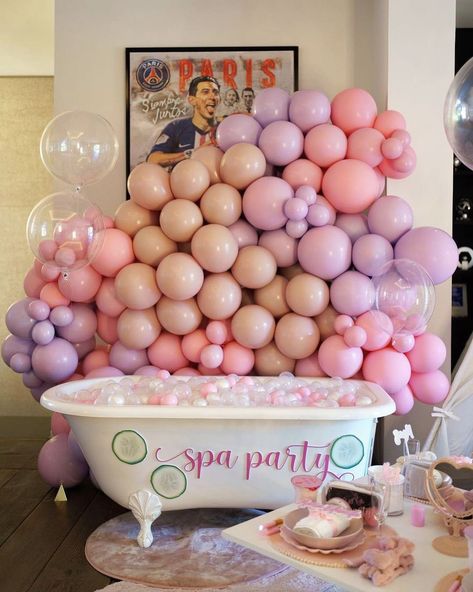 Spa Balloon Ideas, Spa Party Balloons, Spa Party Balloon Decor, Spa Themed Birthday Party Decorations, Spa Party Ideas, Beauty Party Ideas, Spa Party Decorations, Spa Day Party, Kids Spa Party