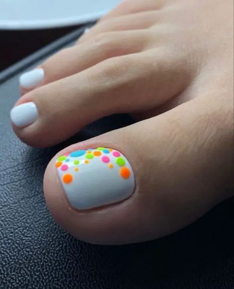 20 Ideas Sun-kissed and Stylish: Unveiling the Hottest Summer Toe Nail Designs Summer Gel Toe Nails Ideas, Cute Toe Nail Ideas, Simple Toe Nail Designs, Cute Toenail Designs, Pedicure Designs Summer, Toenail Designs Summer, Easy Toe Nail Designs, Simple Toe Nails, Toe Nail Color