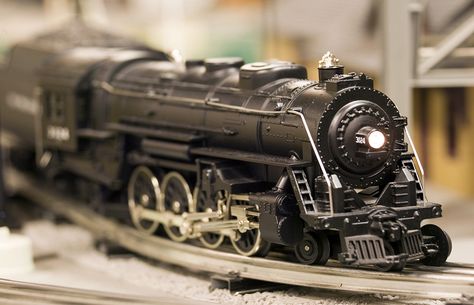 Lionel Trains: Value, History and What Collectors Should Know Lionel Trains For Sale, Lionel Trains Layout, Lionel Train Sets, N Gauge Model Railway, Trains For Sale, Train Model, Third Rail, American Steam Locomotives, Hobby Trains