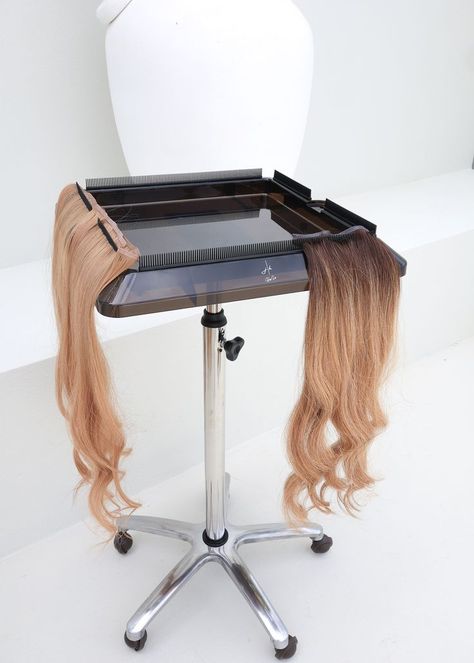 hair extension trolley Pedicure Pictures, Keratin Bond Hair Extensions, Bond Hair, Salon Storage, Makeup Studio Decor, Dream Salon, Hair Extension Salon, Wholesale Hair Extensions, Hair Salon Interior