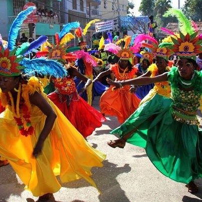 552 Haitian Mardi Gras style Carnival ✷ Colorful! Haiti Culture Aesthetic, Haiti Aesthetics, Haiti Aesthetic, Haiti History, Haitian Culture, Haitian Art, Caribbean Culture, Mardi Gras Carnival, Cultural Celebration