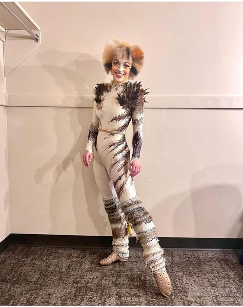 Cats The Musical Costume, Ballet Couture, Cats Makeup, Outfits For Teens For School, Jellicle Cats, Musical Costumes, Bodysuit Costume, Cats Musical, Theatre Costumes