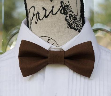 Brown Bow Suit And Tie Accessories For Party, Elegant Brown Bow Tie For Formal Occasions, Classic Brown Bow Tie, Elegant Brown Bow Ties, Elegant Brown Adjustable Bow Tie, Brown Bow Tie, Bowtie And Suspenders, Bow Tie Wedding, Mens Bow Ties