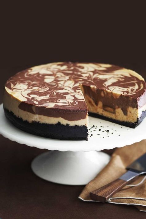 Handmade Cheesecake Recipe Cheesecake Recipes Easy Homemade, Peanut Butter Cheesecake Recipes, Homemade Cheesecake Recipes, Desserts Cheesecake, Butter Desserts, Chocolate Wafer Cookies, Swirl Cheesecake, Homemade Cheesecake, Bake Recipes