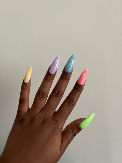 Multicolored Almond Nails, Pastel Marble Nail Art, Vacation Nails Colorful, Elegant Spring Nail Art, Spring Pastel Nails Acrylic, Spring Nails Pastel Colors, Green Easter Nails, Spring Colors Nails, Nails Gnome