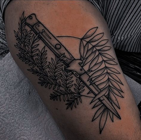 The Last Of Us Tattoo Ideas, Tlou Tattoo, The Last Of Us Tattoo, Last Of Us Tattoo, Apocalypse Tattoo, F Tattoo, Ellie The Last Of Us, Tatuagem Masculina Pequena, Zelda Tattoo