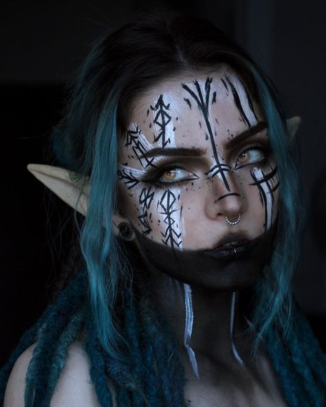 Heilung Makeup, Wizard Face Paint, Wizard Makeup, Viking Makeup, Witchy Makeup, Dark Forests, Vampire Bride, Elf Cosplay, Drag Make-up