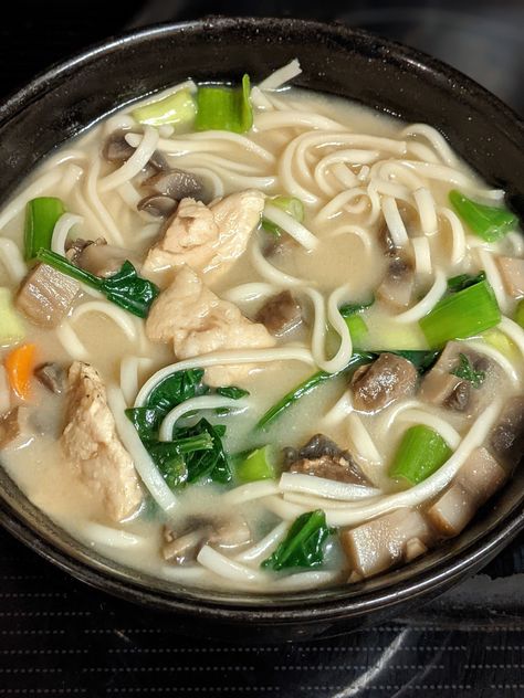 Delicious White Miso Udon Noodle Soup with Chicken and Vegetables Chicken Udon Noodle Soup, Miso Udon, Soba Soup, Miso Noodle Soup, Chicken Udon, Udon Noodles Recipe, Udon Soup, Udon Noodle Soup, Soybean Paste