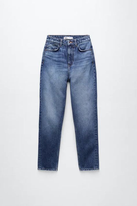 Women's Mom jeans | ZARA United States Zara Mom Jeans Outfit, Zara Mom Jeans, Zara Winter, Mom Jeans Outfit, Zara Portugal, High Waisted Mom Jeans, Jeans Mom, Ripped Denim, Zara Jeans