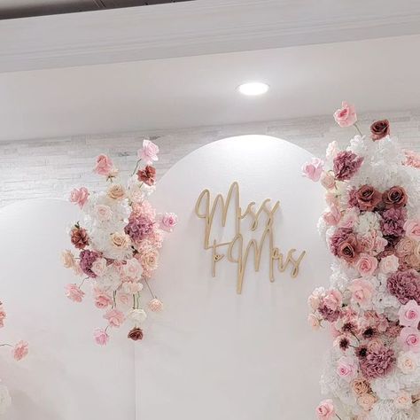 BALLOONS NJ | PARTY PROPS & STYLING | on Instagram: "Bridal dreams in full bloom!  Elevate your special day with our enchanting floral backdrop featuring the timeless beauty of white, blush, and dusty pink. 💍💕 Ready to turn your vision into reality?  💌 DM to book our services and let's create the backdrop of your dreams! #bridalshowernj #bridalshowerbackdrop #bridalshowerfloral #misstomrs #bridalshowerdecor #bridalshowertheme #bridalshowerdecor #eventstylistnj" Bridal Backdrops, Bridal Shower Backdrop, Rooms Decor, Bridal Decorations, Pink Bridal Shower, Wedding Vision, Prop Styling, Floral Backdrop, Pink Bridal