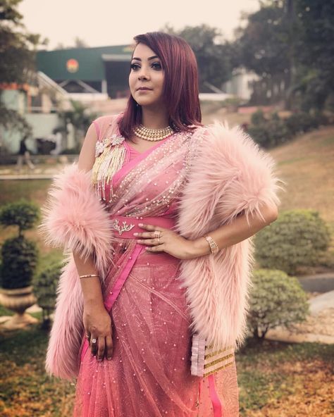 Fur Saree, Luxury Sequined Pre-draped Bollywood Saree, Festive Pink Bohemian Pre-draped Saree, Bohemian Pre-draped Pink Saree, Bohemian Pink Pre-draped Saree, Fur Fabrics, Fur Jacket, Saree Designs, Fur Coat