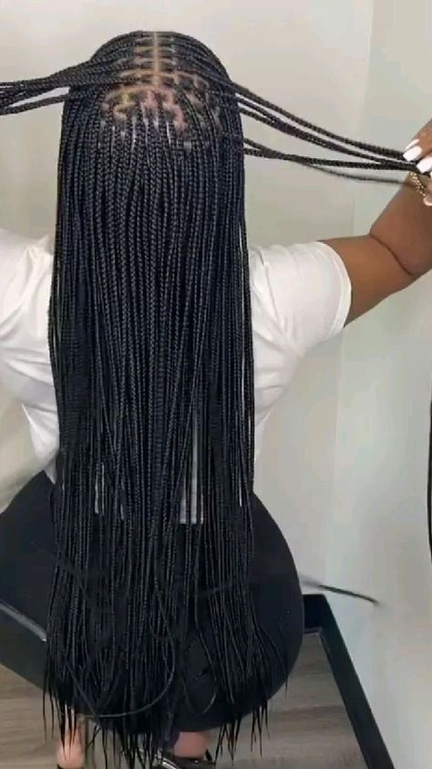 Micro Knotless Box Braids Long, Knottles Braids Hairstyle, Tiny Knotless Box Braids, Small Box Braids Long Black Women, Small Knotless Box Braids With Color, Extra Small Box Braids, Small Long Knotless Braids, Extra Small Knotless Box Braids, Small Braids For Black Women