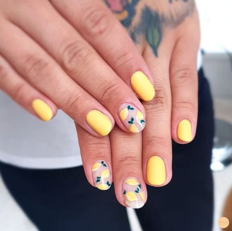 Dipped Nails Ideas Spring, Cute Shellac Nails, Dipped Nails Ideas, Lemon Nails, Cute Gel Nails, Shellac Nails, Dipped Nails, Yellow Nails, Minimalist Nails