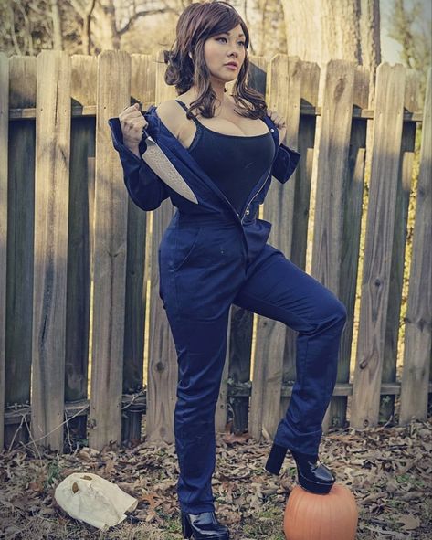 Michael Myers Female Costume, Female Michael Myers, Michael Myers Costume, Horror Halloween Costumes, Horror Photography, Hot Costume, Michael Myers Halloween, Halloween Photoshoot, Halloween Photos