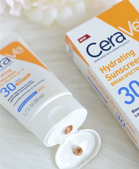 Tinted Sunscreen For Face Drugstore, Cerave Tinted Sunscreen, Cera Ve Sunscreen, Best Tinted Sunscreen For Face, Cerave Skincare Aesthetic, Spf Aesthetic, Best Tinted Sunscreen, Cerave Sunscreen, Tinted Sunscreen For Face