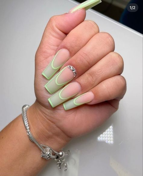 French Nails Green, Lime Nails, Lime Green Nails, Green Acrylic Nails, Wow Nails, Nails Green, Edgy Nails, Work Nails, Simple Acrylic Nails