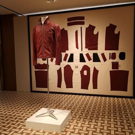 Designer Store Interior, Craft Booth Design, Fashion Installation, Exhibition Display Design, Classroom Interior, Central Hong Kong, Fashion Displays, Window Display Design, Exhibition Display