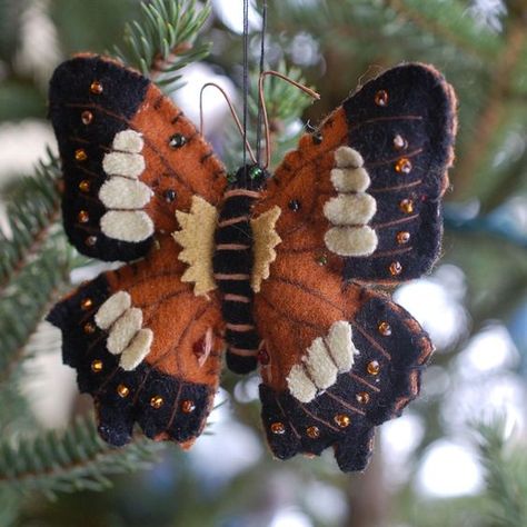 Nina Stajner, Sashiko Mending, Felt Butterfly, Wool Felt Projects, Felt Embroidery, Paper Butterfly, Wool Projects, Felt Birds, Felt Patterns