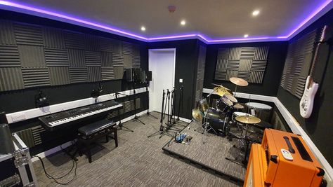 Music Studio Room Design, Studio Music Room, Studio Room Design, Studio Soundproofing, Ruangan Studio, Drum Room, Music Studio Room, Acoustic Insulation, Soundproof Room