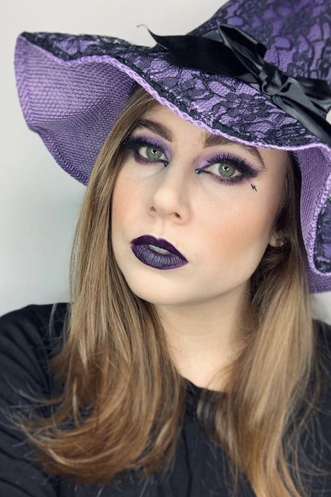 Diy Witch Makeup Women, Purple Witch Makeup, Simple Witch Makeup, Pretty Witch Makeup, Witch Face Paint, Witch Makeup Ideas, Karneval Diy, Witchy Makeup, Witch Eyes