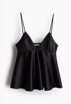 #h&m #noir #satin #top #cleangirl #stockholmstyle #scadaviangirl Flared Top, Flare Top, Strappy Top, Maternity Swimwear, Stockholm Fashion, Satin Blouse, Satin Top, Refashion Clothes, H&m Women