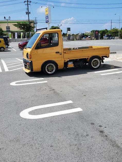 Kei Van, Kei Truck, Kei Cars, Car Jdm, Suzuki Carry, Kei Car, Mini Truck, Bus Camper, Rims For Cars