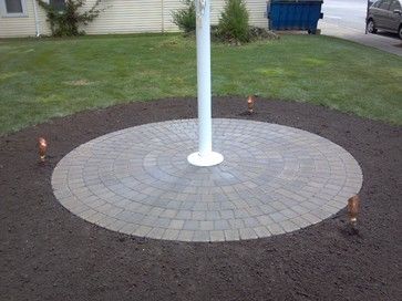 Flagpole Design Ideas, Pictures, Remodel, and Decor - page 4 Landscape Around Flag Pole Yard Ideas, Flag Pole Landscaping, Flagpole Landscaping Ideas, Paver Designs, Contemporary Patio, Shady Tree, Outdoor Paradise, Front Landscaping, Backyard Paradise