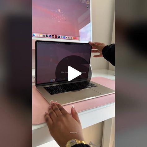 Mac Hacks you didn’t know existed 🤯💻 Split View is a great alternati... | MacBook Air 15 Inch | TikTok Macbook Pro Hacks, Macbook Air M2 Accessories, Macbook Tricks, Macbook Air M2 Tips, Macbook Pro Tips And Tricks, Mac Hacks, Macbook Air 15 Inch, Macbook Air 15, The Weeknd