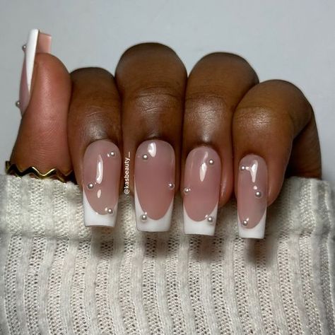 French Tip With Pearls Square, Square Pearl Nails, Nude Nails With Pearls, Pearl Nails Square, French Tip Pearl Nails, French With Pearls, French Pearl Nails, White Nails With Pearls, Nude Base Nails