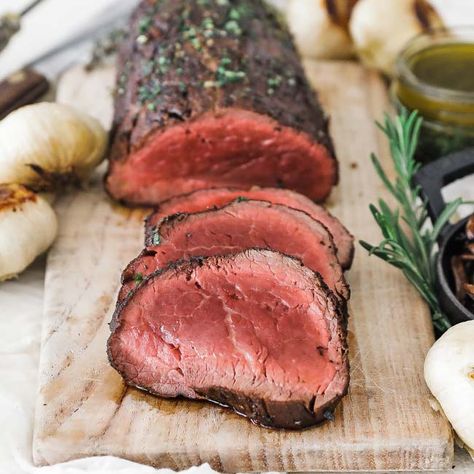 Chef Billy Parisi - Perfect Beef Tenderloin Roast Recipe Beef Tenderloin Medallions, Tenderloin Roast Recipe, Perfect Beef Tenderloin, Beef Tenderloin Roast Recipes, Filet Mignon Roast, Osso Bucco Recipe, Perfect Roast Beef, Chef Billy Parisi, Beef Tenderloin Recipes