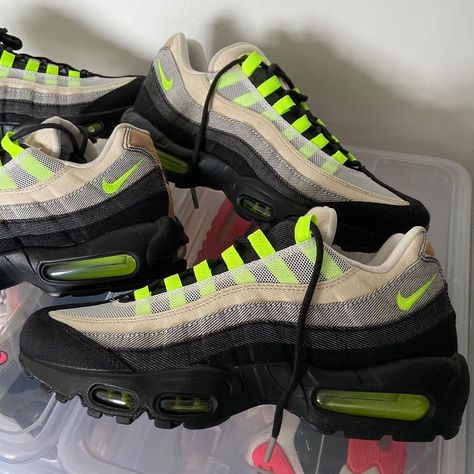 @nanoossize’s Instagram photo: “Nike Air Max 95 X DENHAM 🐉👖🐲 Crazy details on these! Denim uppers, raw leather heal tabs. Class release of the neons, ready for the OGs…” Photo Nike, Raw Leather, Nike Air Max 95, Air Max 95, Hoka Running Shoes, Air Max, Nike Air Max, Nike Air, Neon