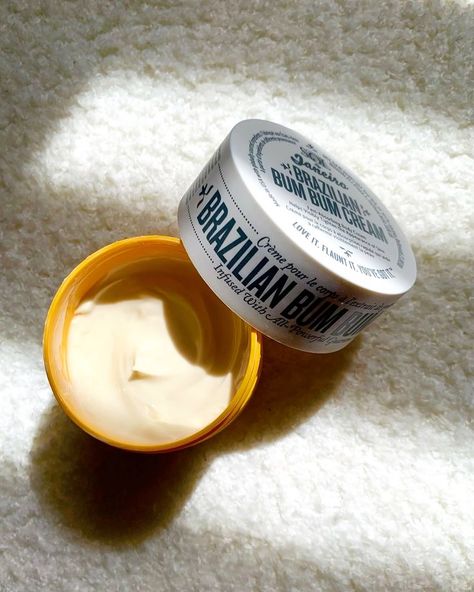 Sol Jenero, Bum Bum Cream Aesthetic, Bumbum Cream, Planning Content, Brazilian Bum Bum Cream, Bum Bum Cream, Trendy Tiktok, Scent Perfume, Cupuacu Butter