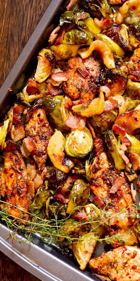 Chicken Thighs And Brussel Sprouts, Chicken And Brussel Sprouts, Pan Roasted Chicken Breast, Chicken Brussel Sprouts, Pan Chicken Breast, Balsamic Sauce, Thyme Chicken, Bone In Chicken, Bacon Chicken