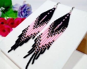 JewelryByElenaZar - Etsy UK Pink Beaded Earrings, Seed Bead Patterns Free, Seed Bead Jewelry Patterns, Beaded Earrings Native, Earrings Patterns, Japanese Beads, Beaded Earrings Tutorials, Bracelets Handmade Diy, Native American Beaded Earrings