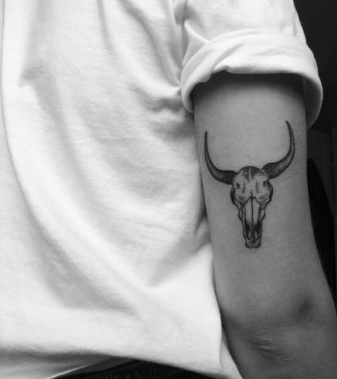 Longhorn Tattoo Back Of Arm, Bull With Horns Tattoo, Long Horn Cow Skull Tattoo, Steer Skull Tattoo For Women, Small Western Tattoos For Men, Longhorn Tattoo For Men, Bull Skull Tattoo For Men, Bull Skull Tattoo Women, Longhorn Tattoo Women