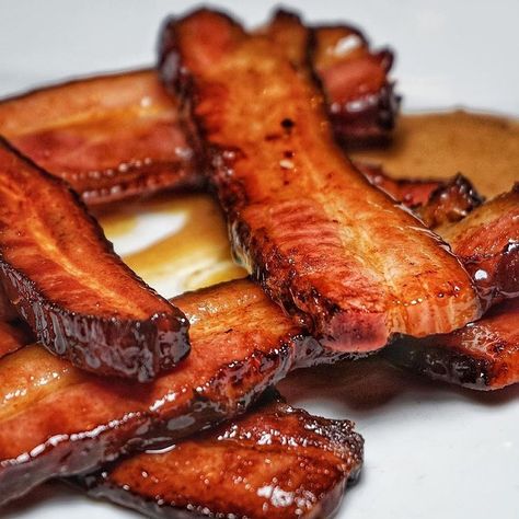 Credit to @hastybakegrills @beersnackalmanac Bacon Credit to @hastybakegrills There’s bacon... Maple Glazed Bacon, Bacon Dishes, Beer Snacks, Smoked Pork Ribs, Chef Jobs, Cooking Competition, Pork Rib Recipes, Peanut Butter Sauce, Thick Cut Bacon