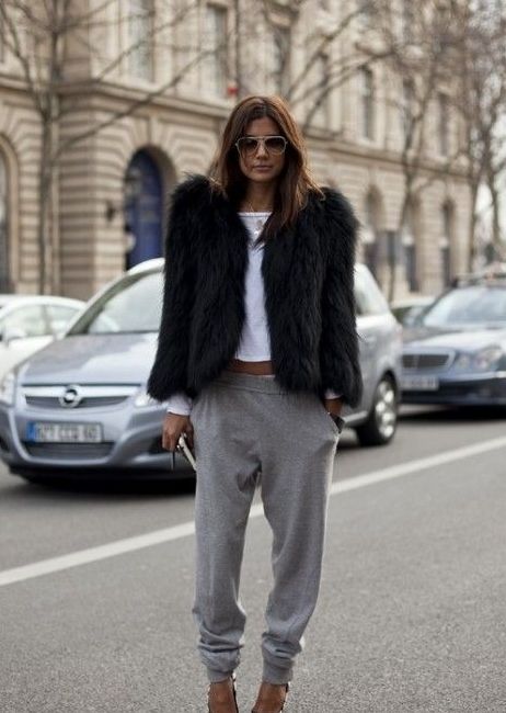 no words... Christine Centenera, Sweatpants Style, Looks Street Style, Style Crush, Mode Inspo, Looks Chic, Fashion Editor, Street Chic, Fashion Street