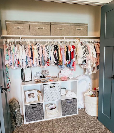 An Organized Closet for Kids is A Must to Get Your Family Life Organized. These Closet Organization Ideas Will Be A Perfect Storage Addition. Check them out! #closetorganizationideas #closetdesigns Newhome Ideas, Toddler Dresser, Closet For Kids, Toddler Closet Organization, Toddler Room Organization, Girls Closet Organization, Playroom Closet, Toddler Closet, Kids Bedroom Organization