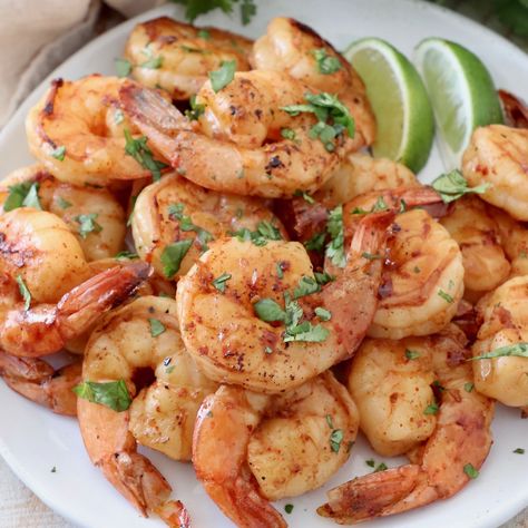 Chili Lime Garlic Grilled Shrimp Marinade Shrimp Gambas Recipe, Gambas Recipe, Shrimp Tapas, Grilled Shrimp Marinade, Seafood Delight, Garlicky Shrimp, Shrimp Marinade, Homemade Fajita Seasoning, Mouthwatering Food