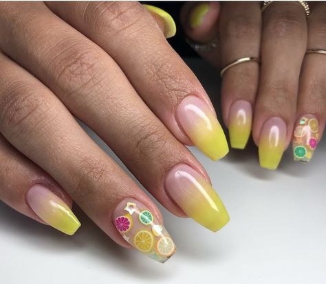 Yellow Lemon Nails, S And S Nails, Lemon Nails, Cute Summer Nail Designs, Nail Bracelet, Tropical Nails, Model Nails, Casual Nails, Cute Summer Nails