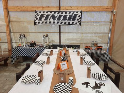 Motorcross Birthday Party Decor, Dirt Bike Birthday Theme, Motorcross Birthday Party Kids, Dirtbike Party Decorations, Motocross Birthday Party Ideas, Dirt Bike 1st Birthday Party, Motocross Birthday Party Decorations, Dirt Bike Baby Shower Ideas, Dirtbike Themed Birthday Party